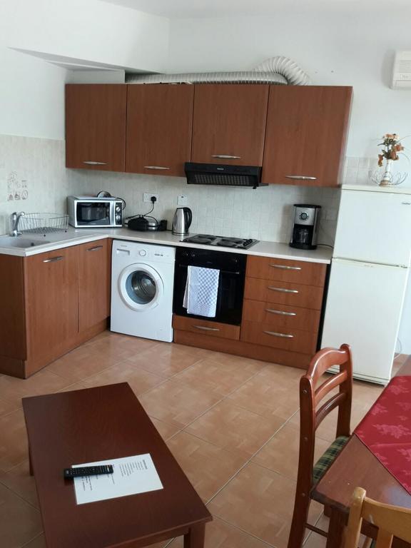 Yialos Apartments Pissouri Exterior foto